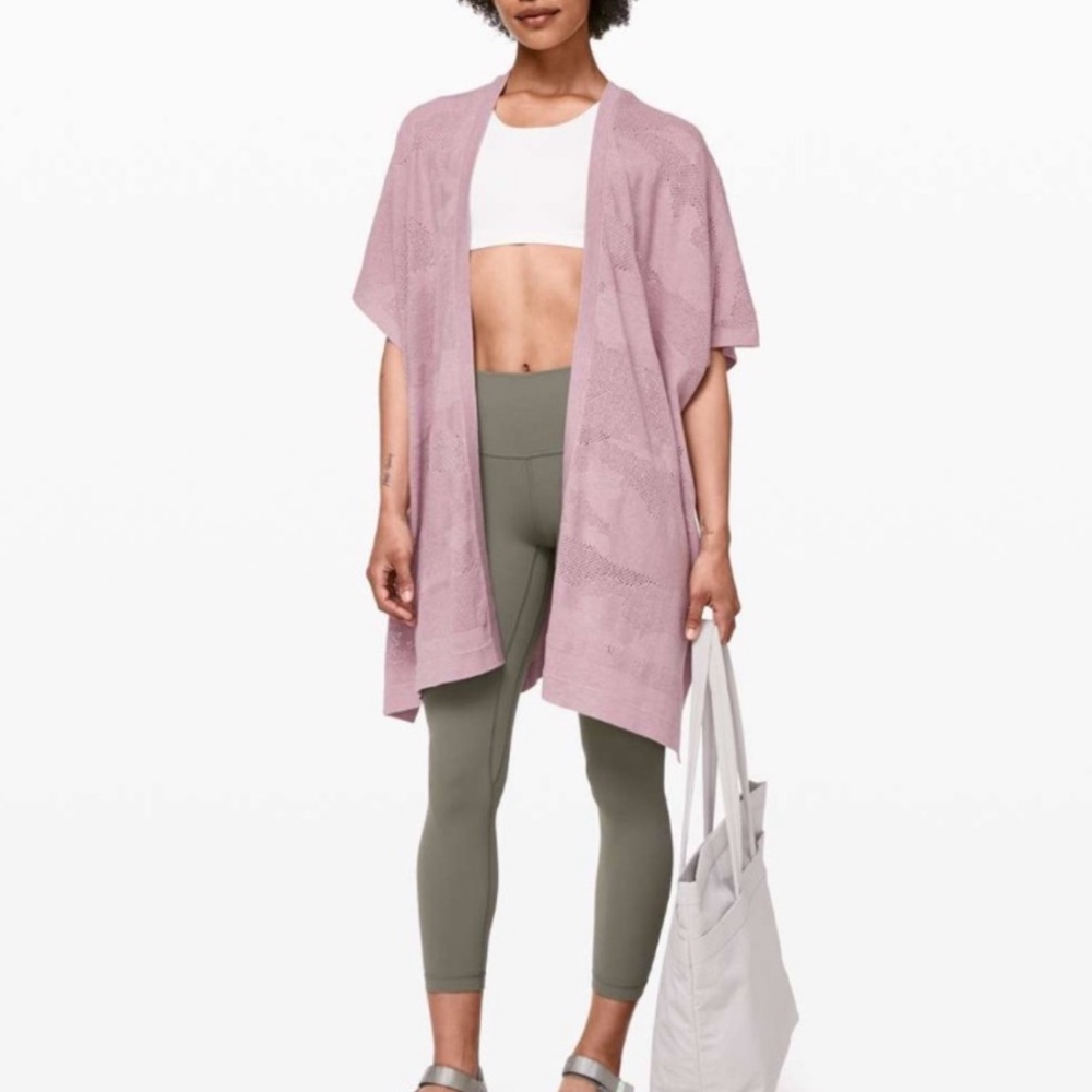 Lululemon Silk Cotton Blend Find Your Light Wrap Heathered Vintage Mauve O/S